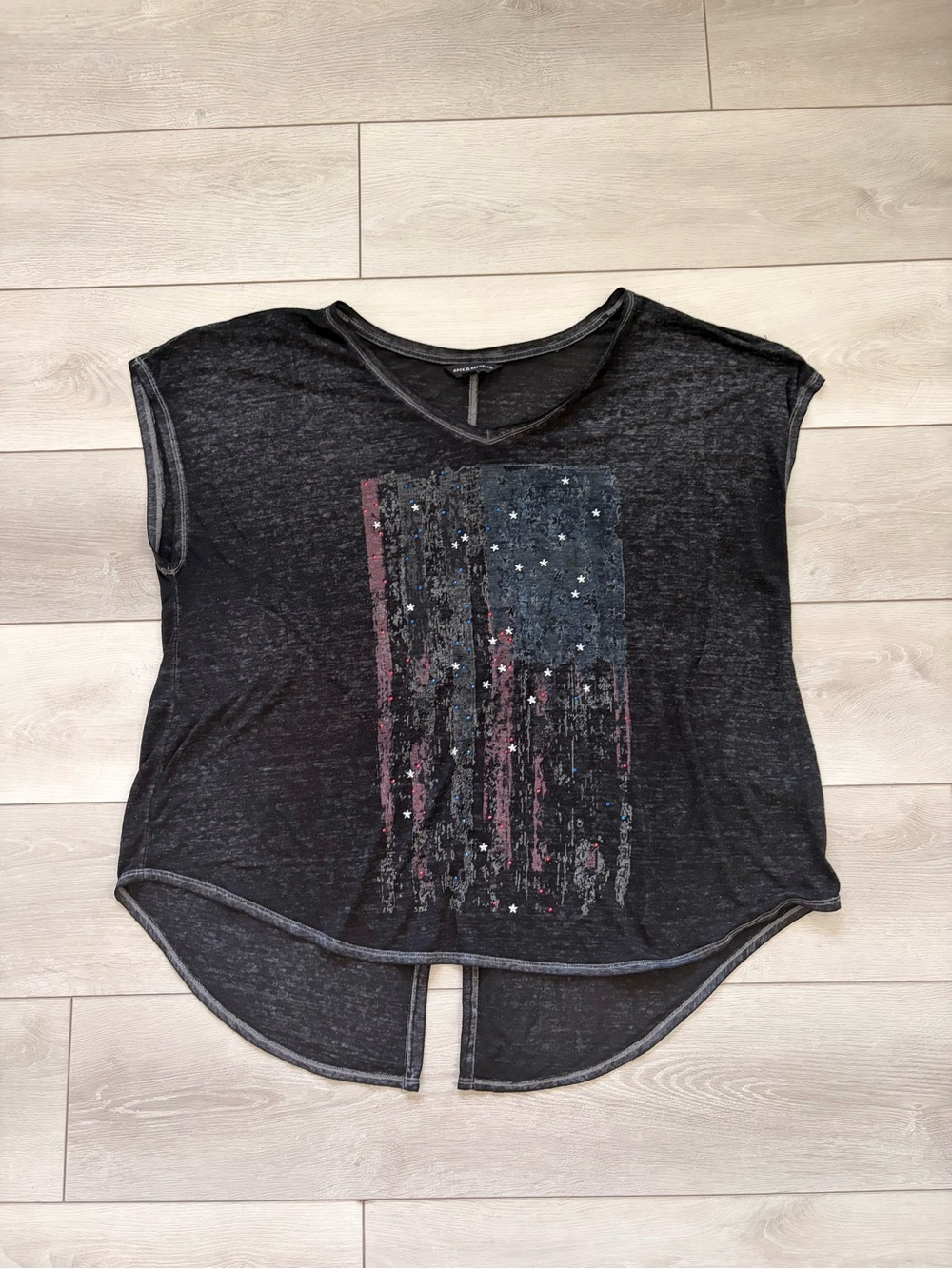 GUC Rock & Republic Black Distressed Flag Tee with Blue & Faded Red Print Size1X